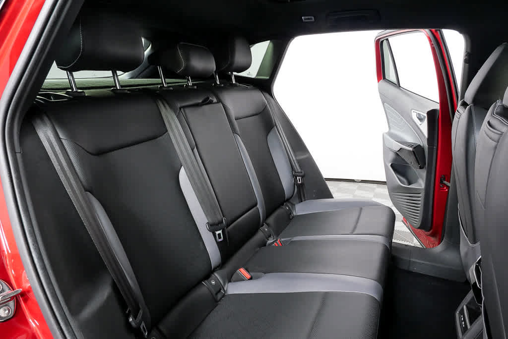 Used 2023 Volkswagen ID.4 Pro S image 22