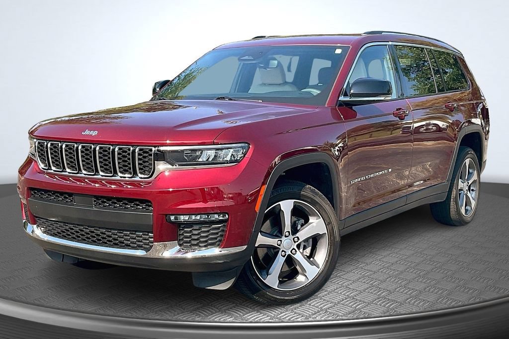 Used 2023 Jeep Grand Cherokee L Limited w/ Luxury Tech Group II RWD image 3