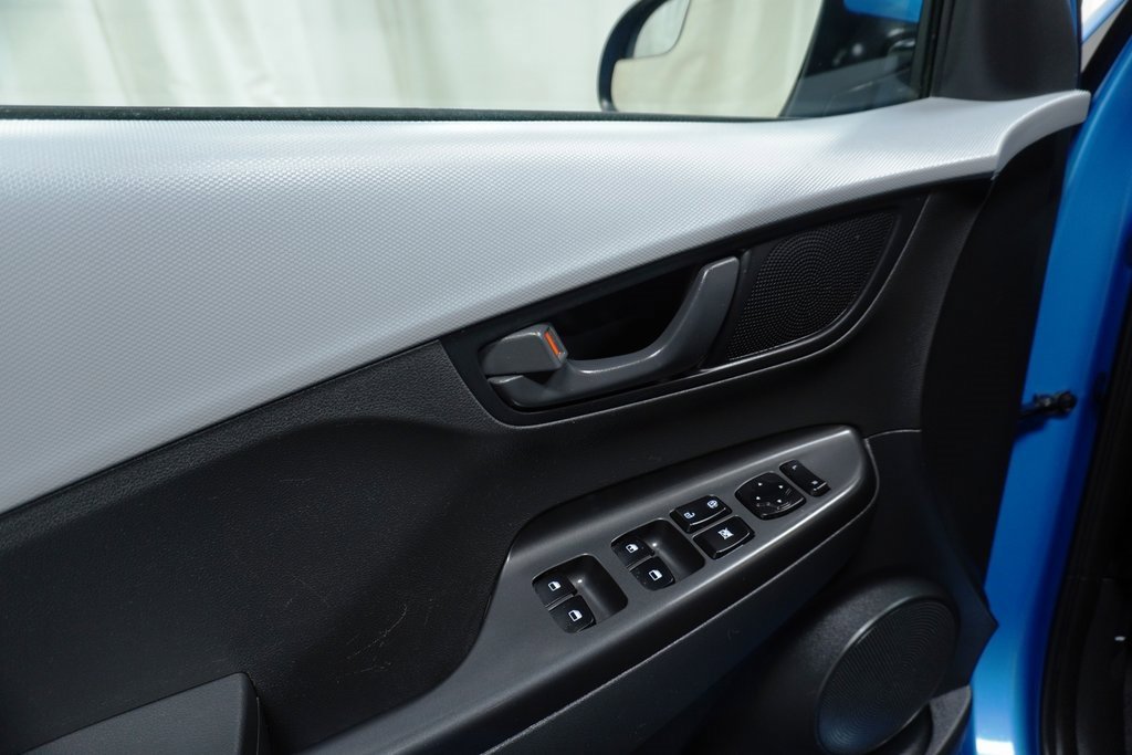 Used 2019 Hyundai Kona SE image 18