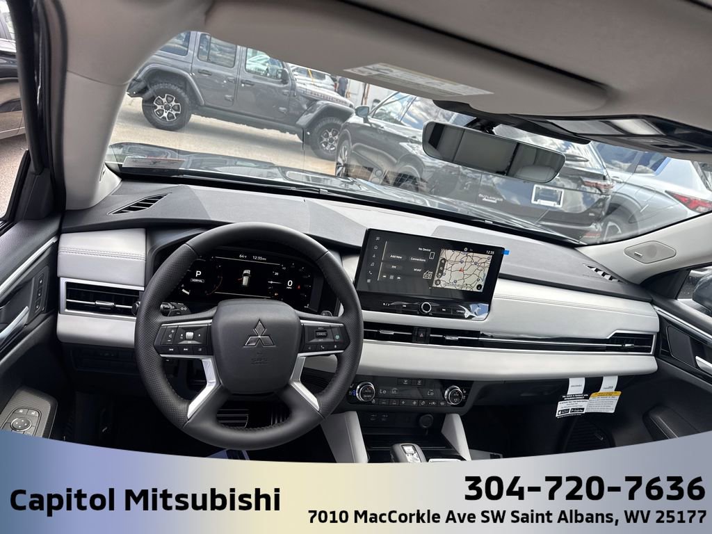 New 2025 Mitsubishi Outlander SEL image 15