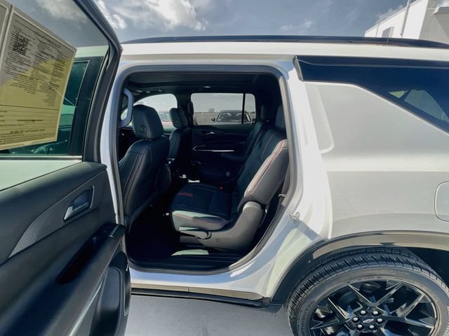Used 2024 Chevrolet Traverse RS w/ LPO, Floor Liner Package AWD/4WD image 27