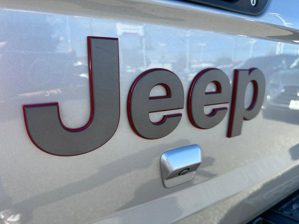 Used 2020 Jeep Gladiator Rubicon w/ Cold Weather Group image 12