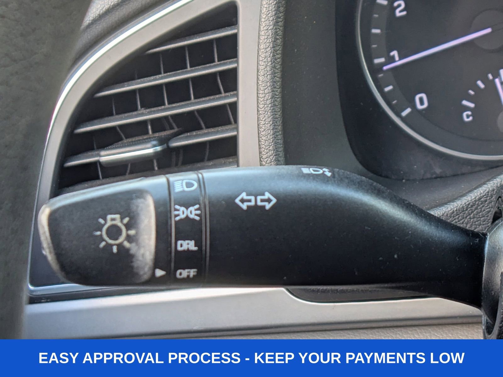 Used 2017 Hyundai Elantra SE image 34