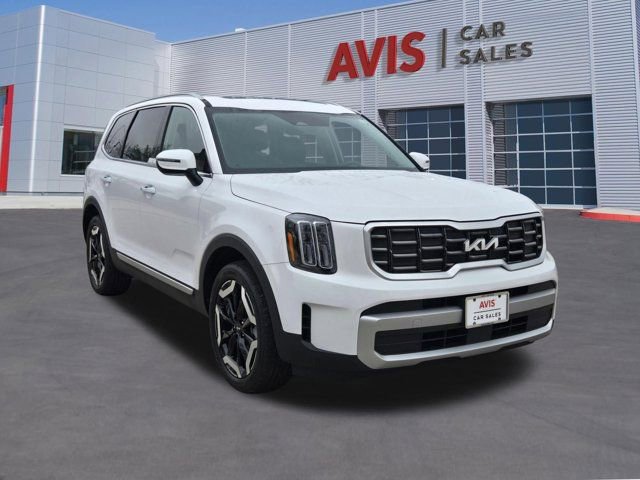 Used 2025 Kia Telluride S image 3