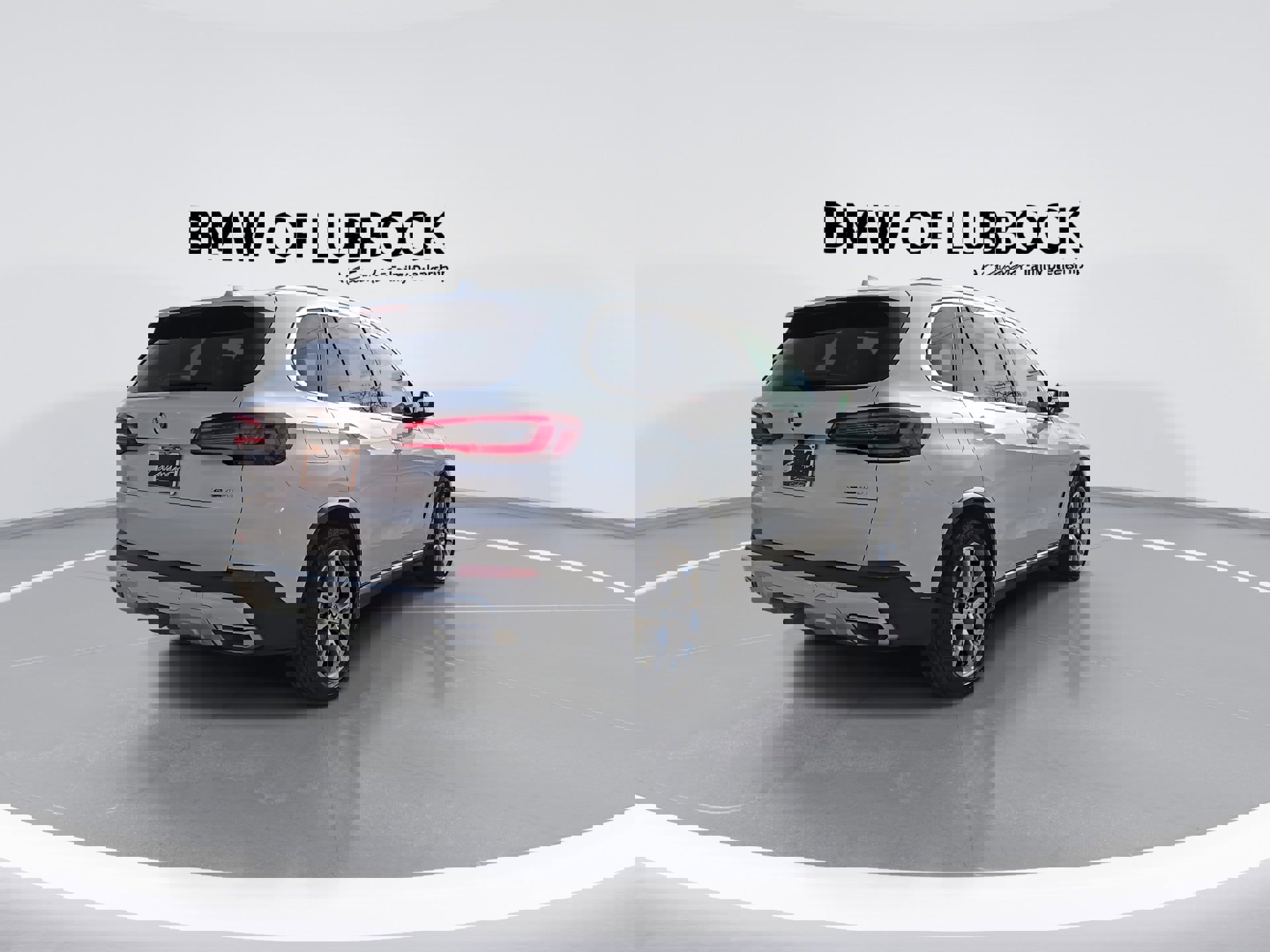 Certified 2022 BMW X5 xDrive40i w/ Luxury Seating Package image 8