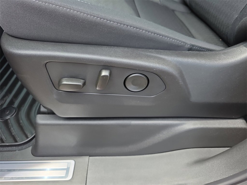 New 2025 GMC Sierra 1500 Elevation image 26