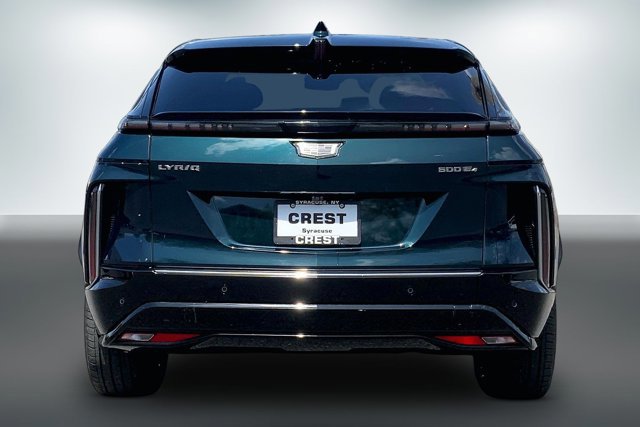 Used 2024 Cadillac Lyriq Luxury AWD/4WD image 3