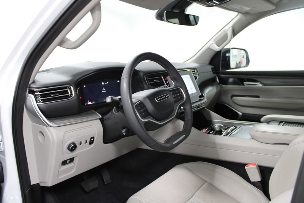 Used 2024 Jeep Wagoneer Series II image 23