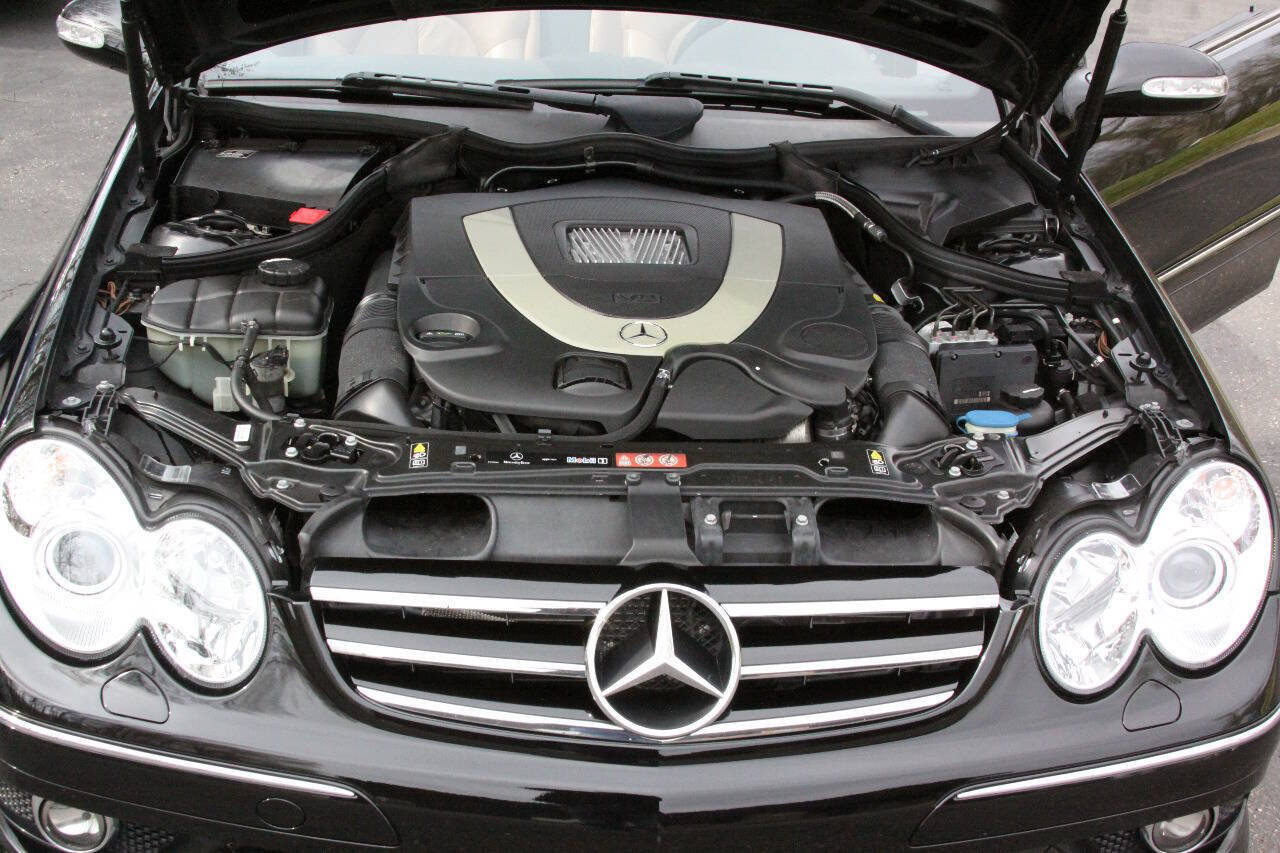 Used 2008 Mercedes-Benz CLK 550 Cabriolet image 27