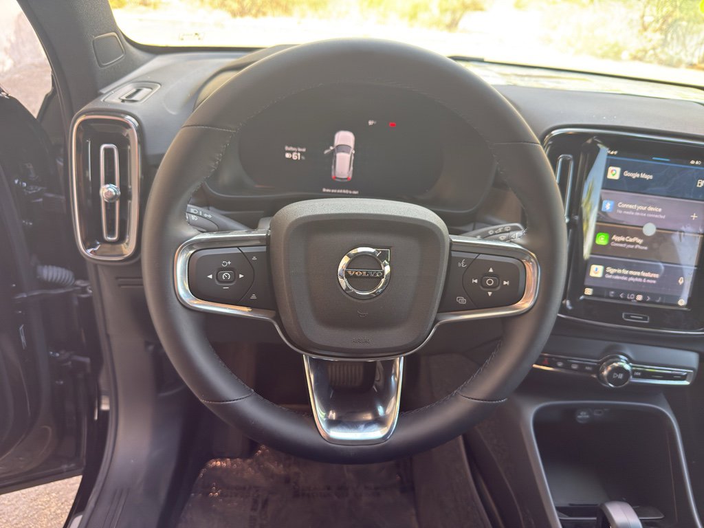 New 2025 Volvo EX40 Core w/ Climate Package AWD/4WD image 13