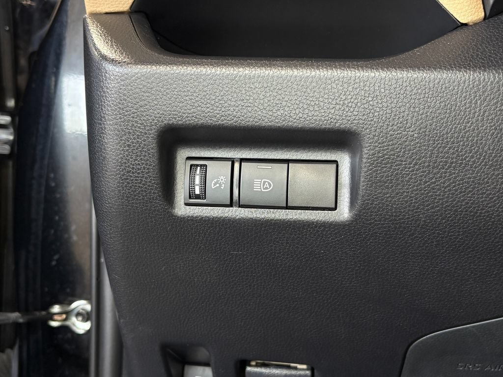 Used 2023 Toyota RAV4 LE AWD/4WD image 18