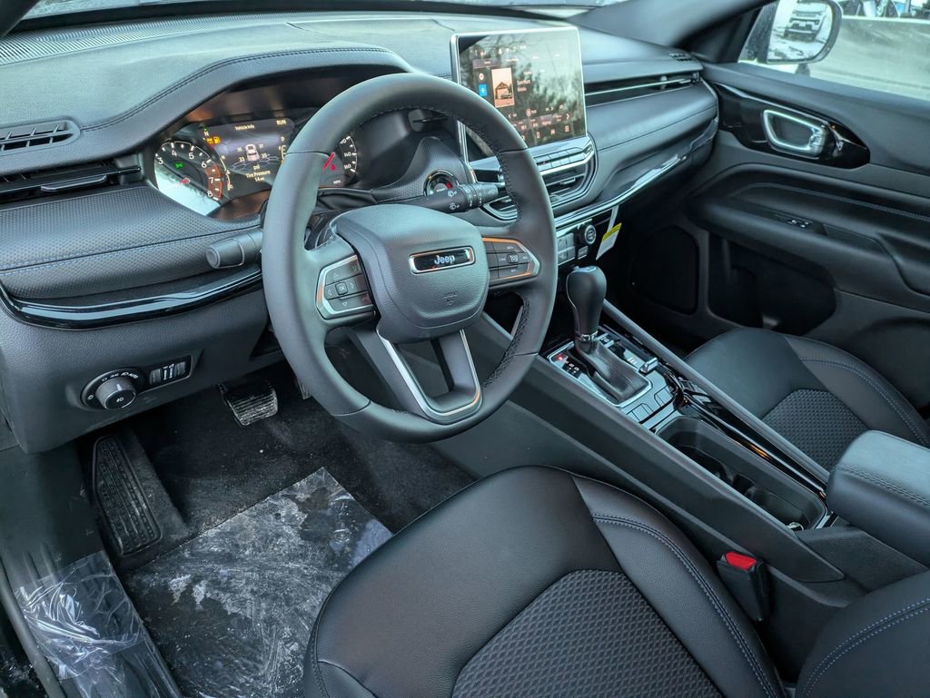 New 2026 Jeep Compass Latitude AWD/4WD image 13