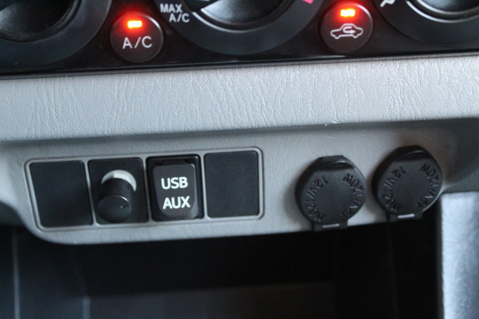 Used 2013 Toyota Tacoma PreRunner w/ SR5 Pkg RWD image 22