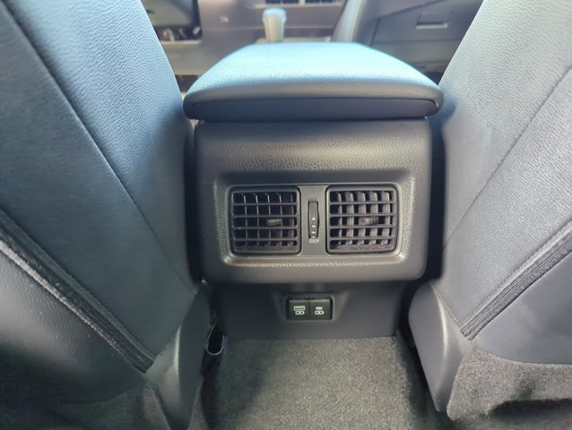 Used 2025 Toyota Camry SE FWD image 19