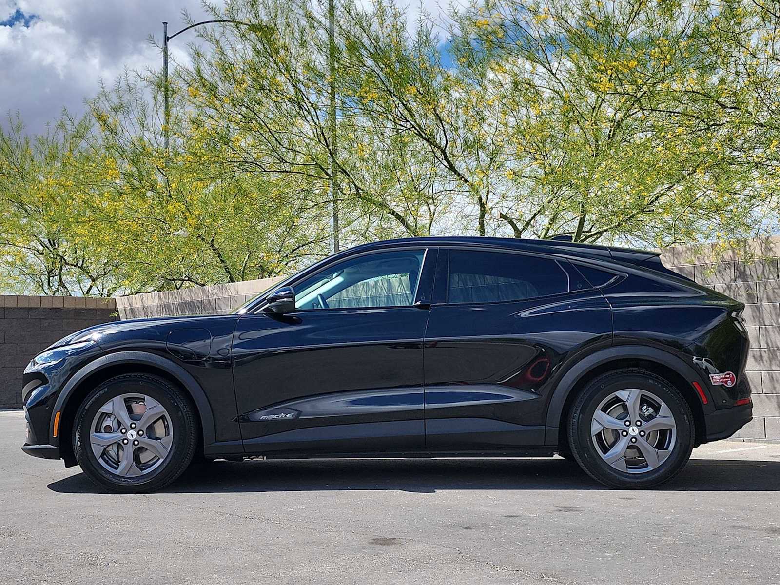 Used 2023 Ford Mustang Mach-E Select RWD image 6