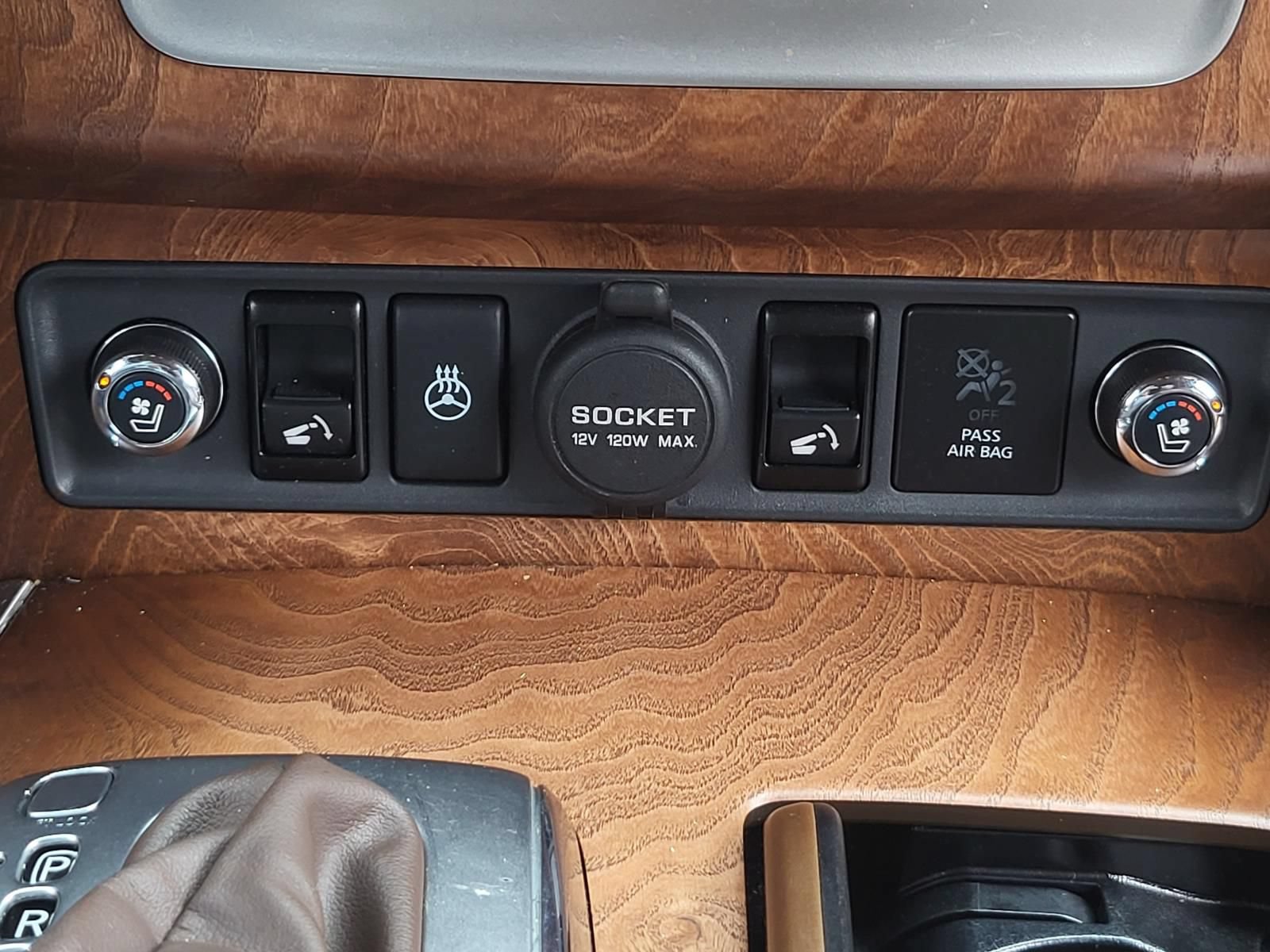 Used 2015 INFINITI QX80 4WD w/ Limited Package image 31