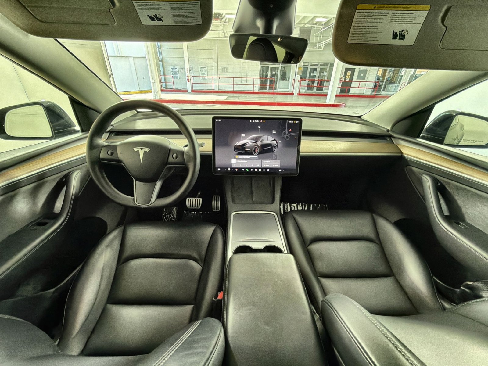 Used 2023 Tesla Model Y Performance image 23