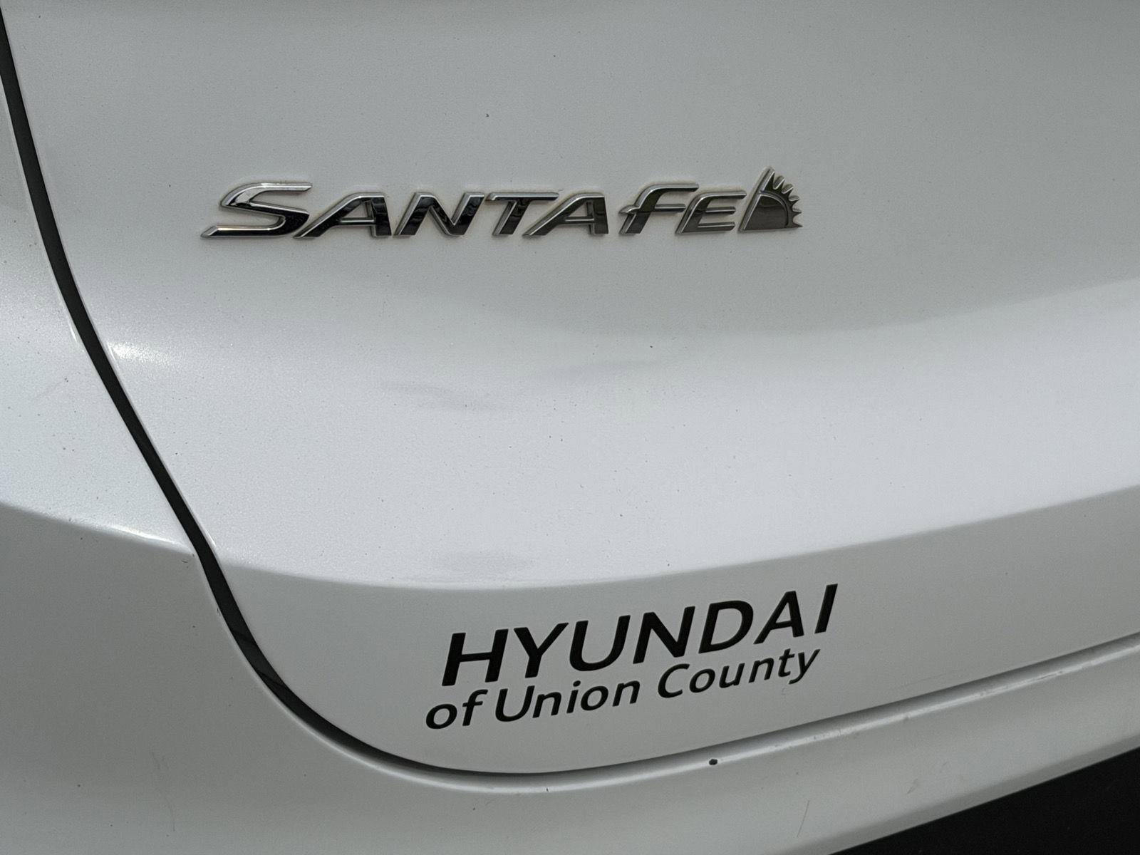Used 2020 Hyundai Santa Fe SEL w/ Convenience + Premium Package FWD image 28