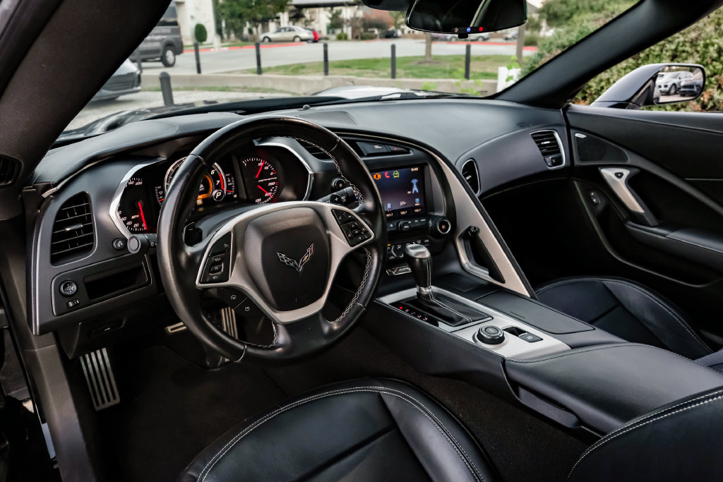 Used 2014 Chevrolet Corvette Stingray Coupe RWD image 9