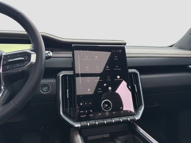 Used 2024 GMC Acadia Elevation w/ Luxury Package image 15