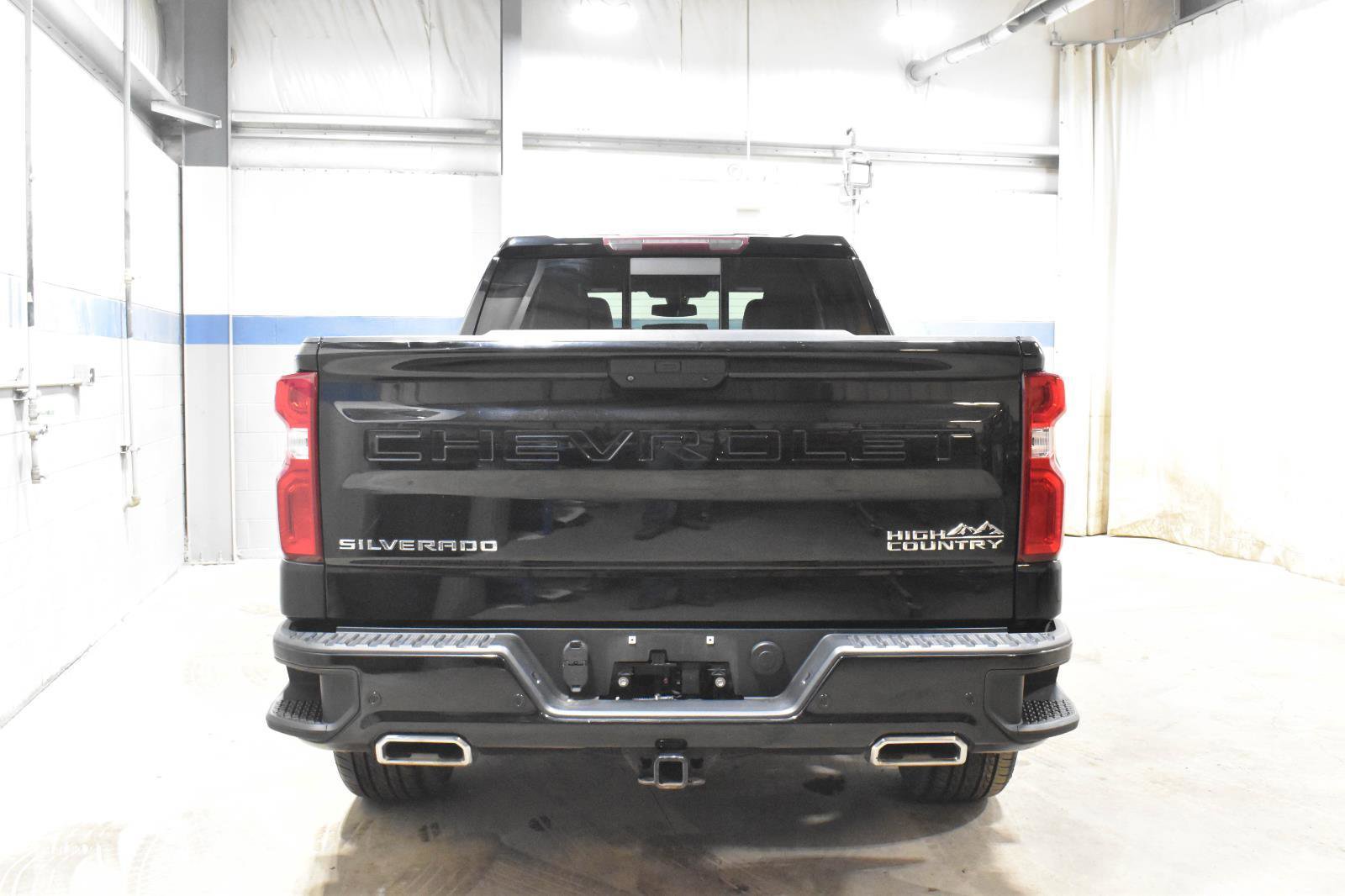 Used 2020 Chevrolet Silverado 1500 High Country image 27