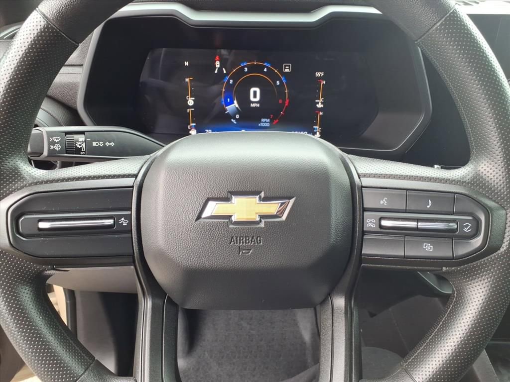 Used 2023 Chevrolet Colorado W/T RWD image 5