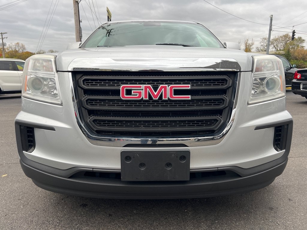Used 2017 GMC Terrain SLE FWD image 4