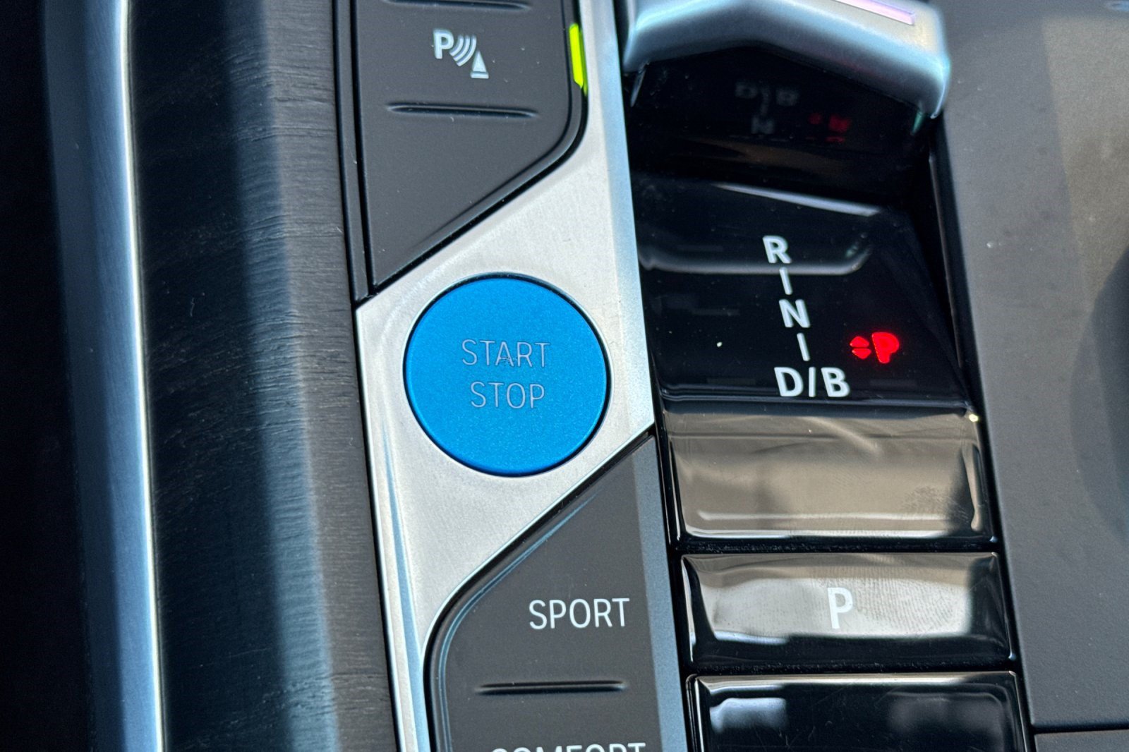 Certified 2023 BMW i4 eDrive40 w/ Premium Package RWD image 29