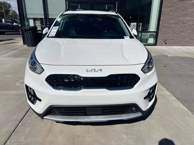 Used 2022 Kia Niro Touring Special Edition FWD image 3