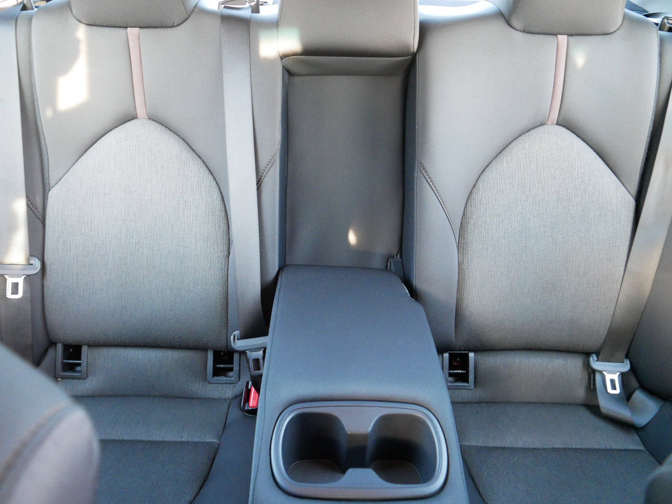 Used 2020 Toyota Camry LE image 13