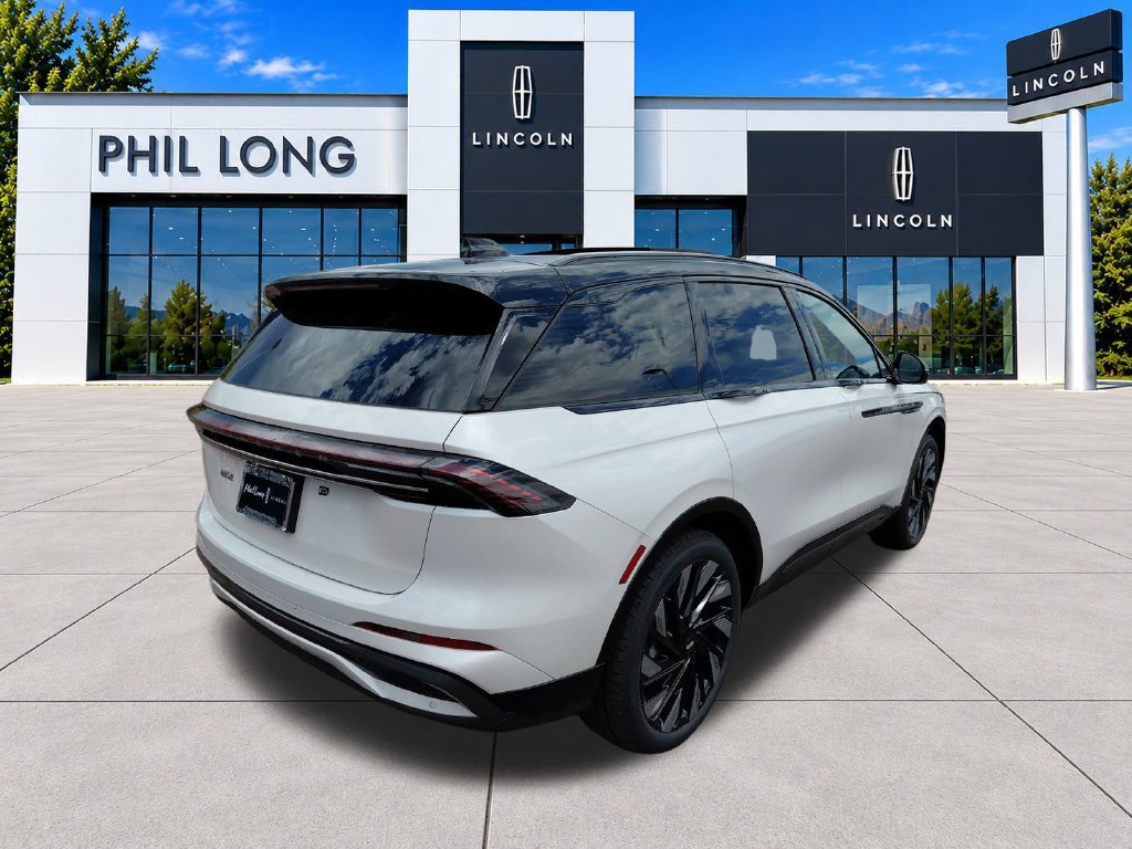 New 2026 Lincoln Nautilus Reserve w/ Jet Appearance Package AWD/4WD image 9