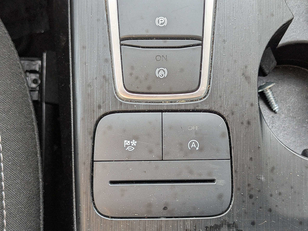 Used 2025 Ford Escape Active AWD/4WD image 24