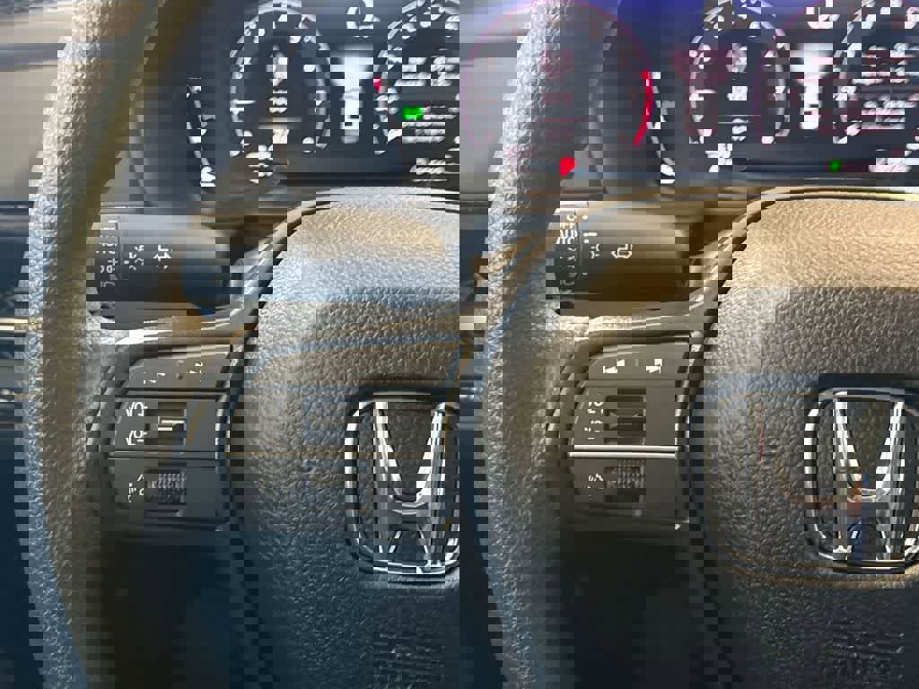 Certified 2025 Honda Accord SE image 25