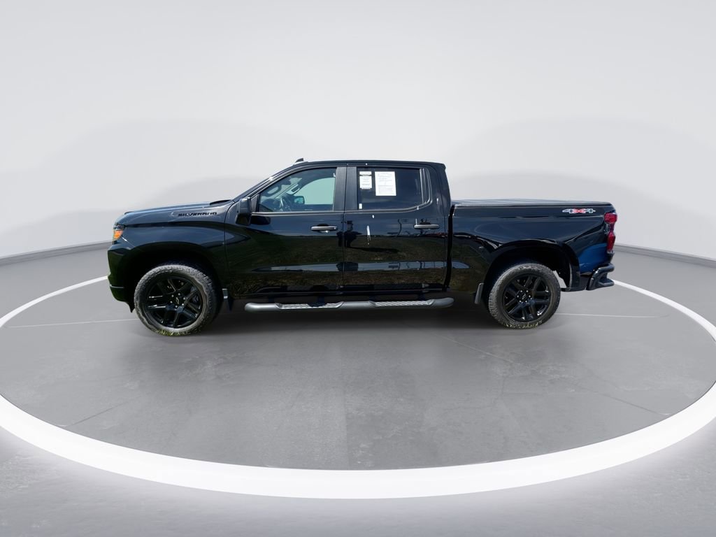 Used 2024 Chevrolet Silverado 1500 Custom w/ Turbomax Blackout Package image 5