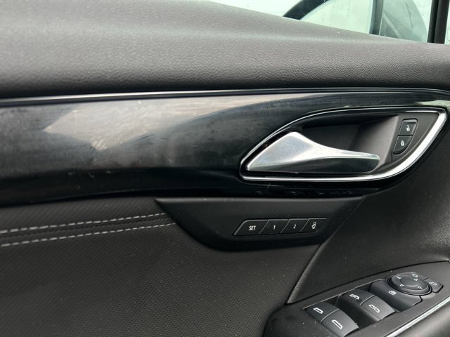 Certified 2024 Buick Envision Preferred AWD/4WD image 28