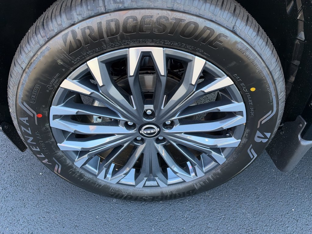 New 2026 Nissan Rogue Platinum w/ Platinum Premium Package AWD/4WD image 10
