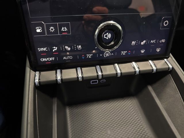 New 2026 GMC Terrain AT4 w/ Convenience Package III image 40