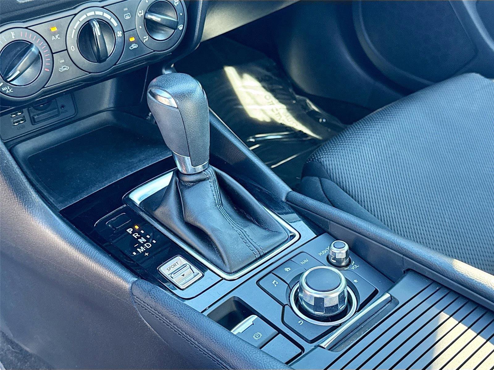 Used 2017 MAZDA MAZDA3 Sport image 15