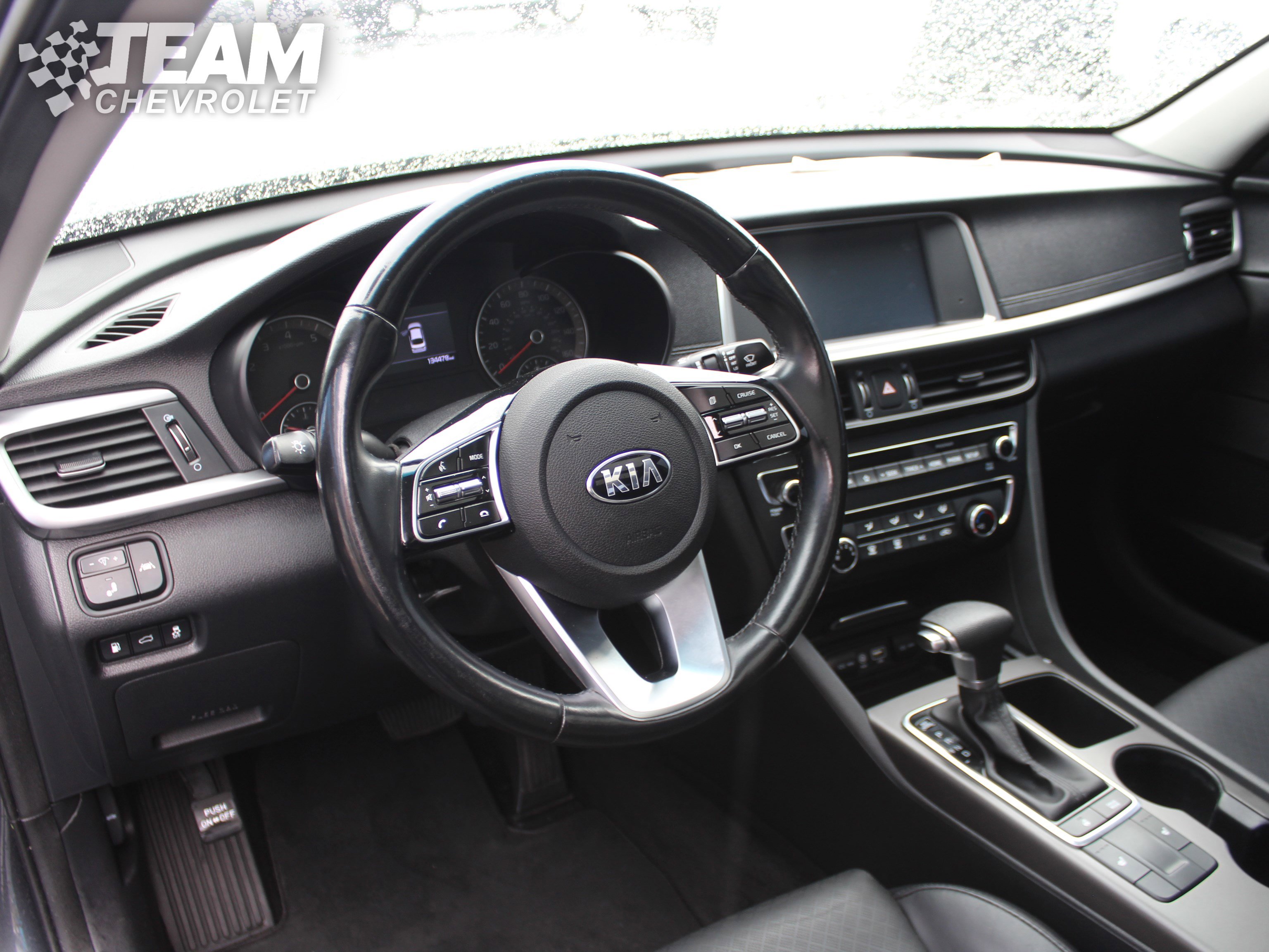 Used 2020 Kia Optima SE FWD image 13
