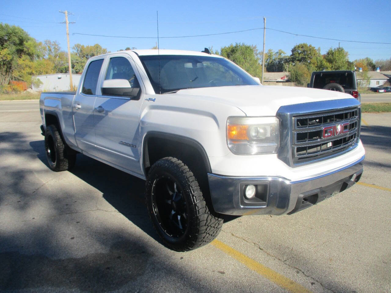 Used 2015 GMC Sierra 1500 SLE w/ SLE Value Package image 7