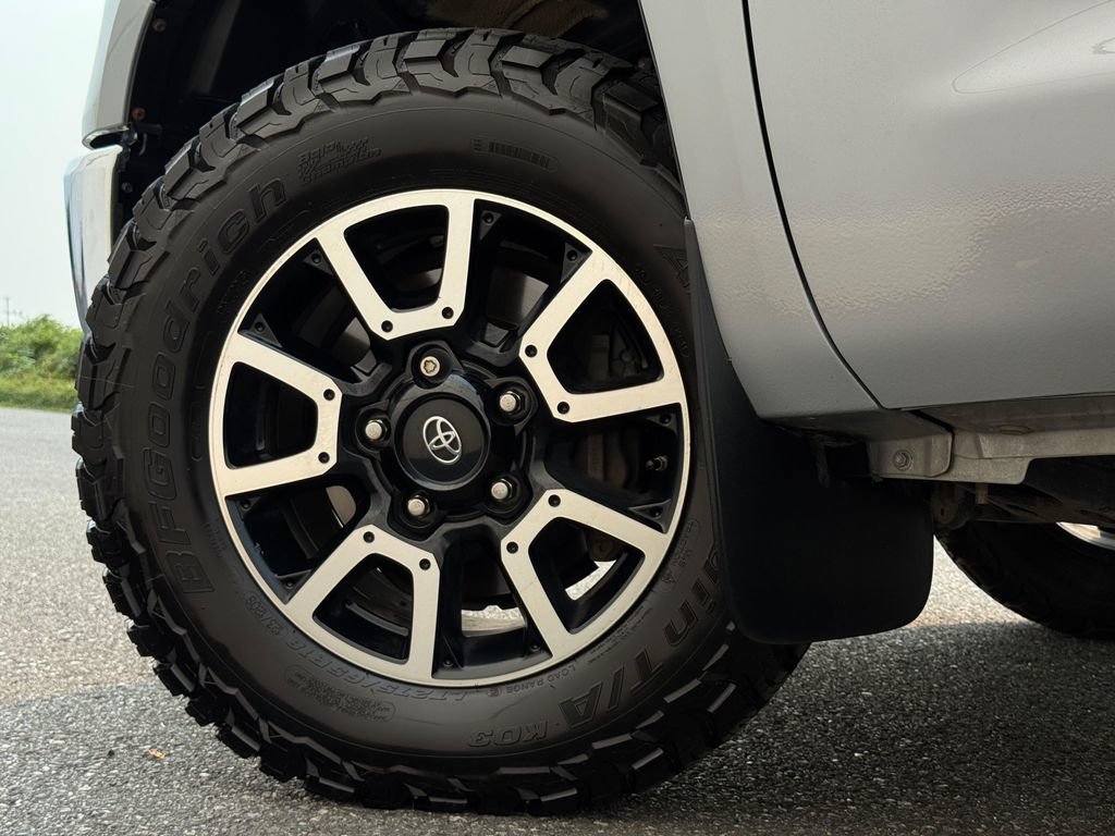 Used 2021 Toyota Tundra SR5 AWD/4WD image 27