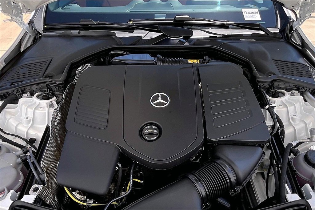 New 2025 Mercedes-Benz C 300 4MATIC Sedan image 16