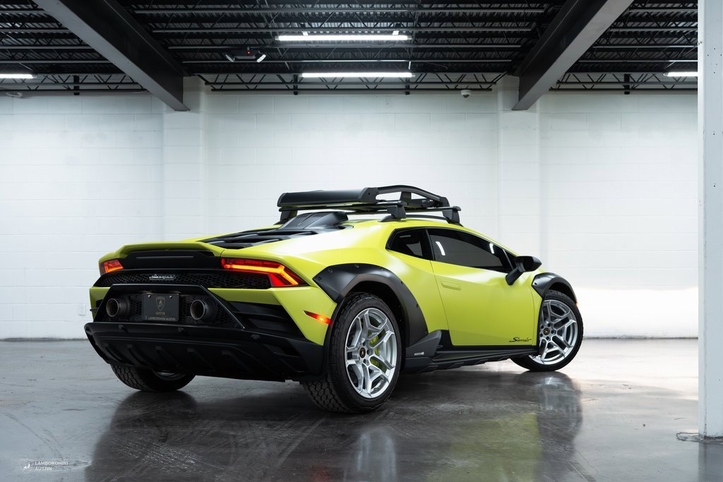 Used 2024 Lamborghini Huracan Sterrato image 15