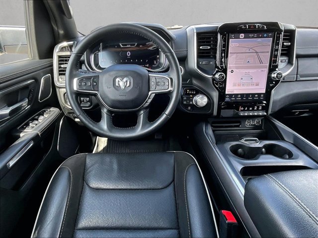 Used 2024 RAM 1500 Laramie AWD/4WD image 7