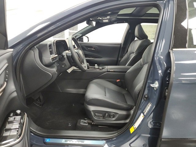 New 2026 Toyota Crown Platinum image 18