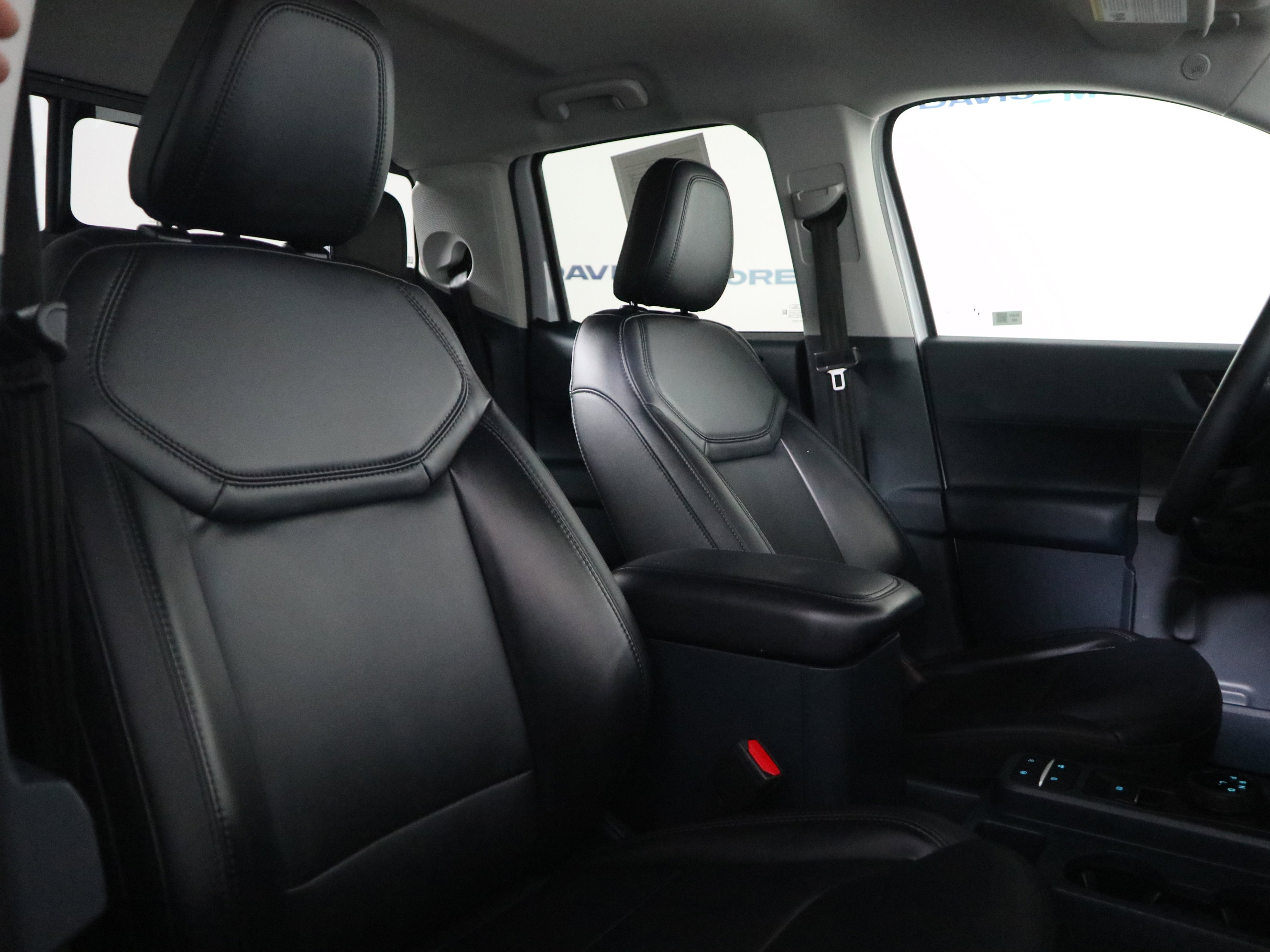 Used 2024 Ford Maverick Lariat w/ Black Appearance Package image 20