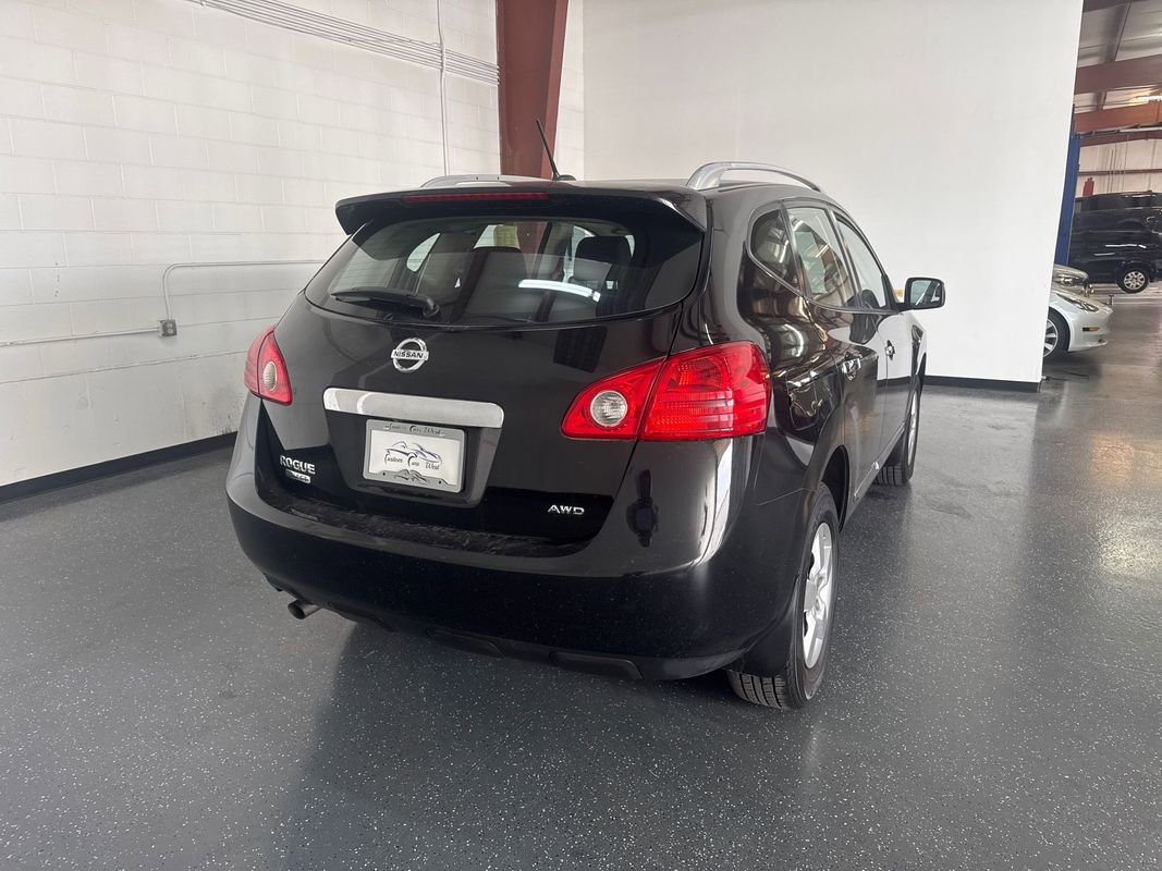 Used 2014 Nissan Rogue S w/ Convenience Package image 4