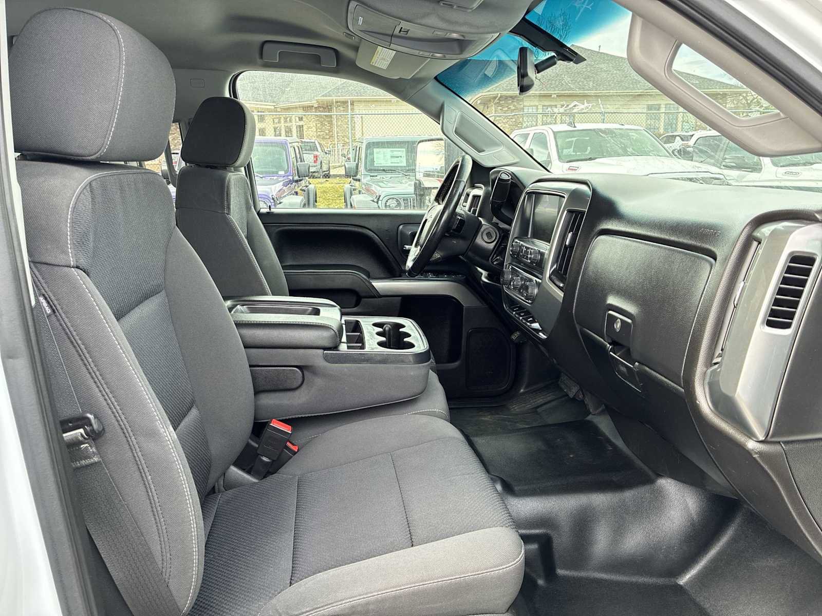 Used 2018 Chevrolet Silverado 2500 LT image 23