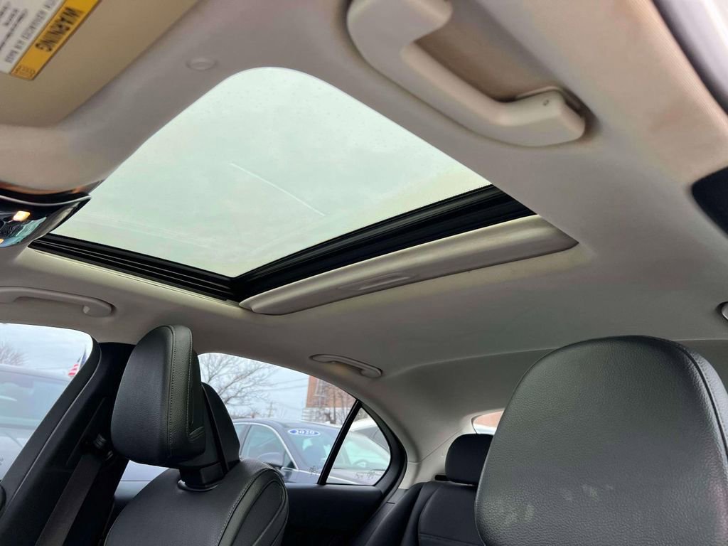 Used 2024 Mercedes-Benz C 300 4MATIC Sedan image 20