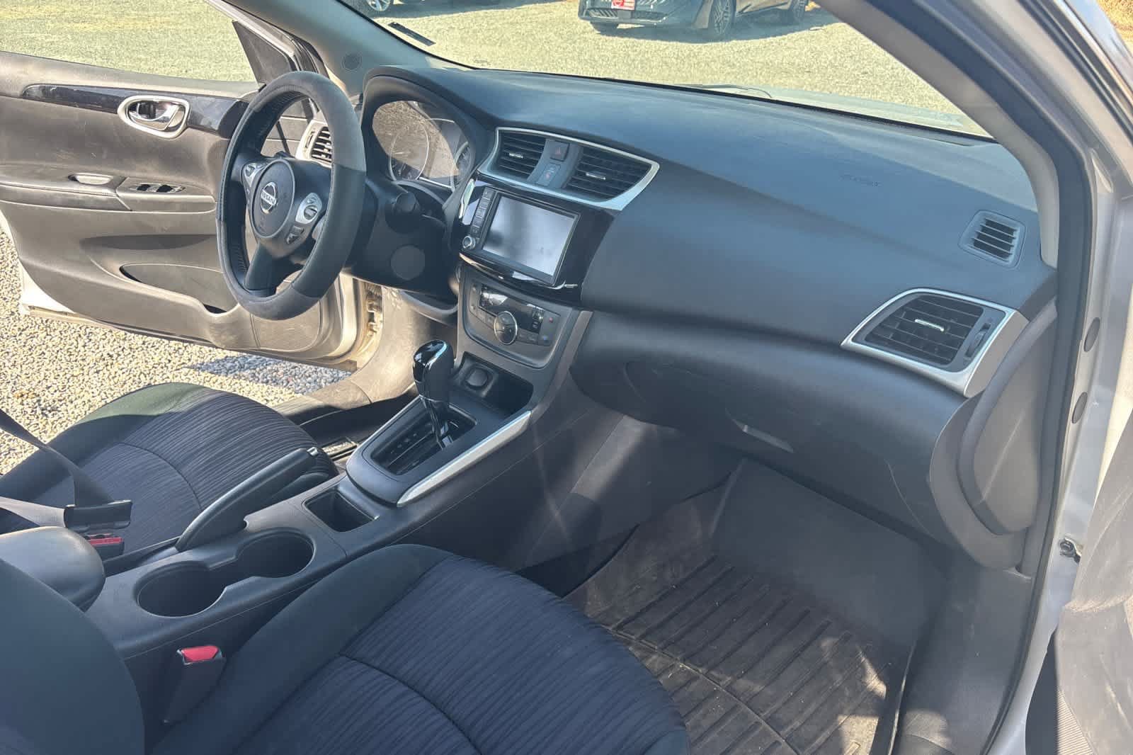 Used 2019 Nissan Sentra SV FWD image 16